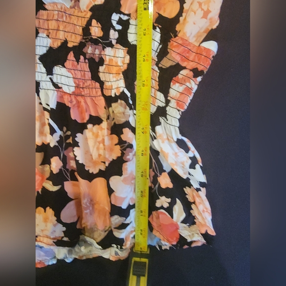 Harve Benard 100% Rayon Blouse. 3/4 sleeves. - Picture 10 of 12